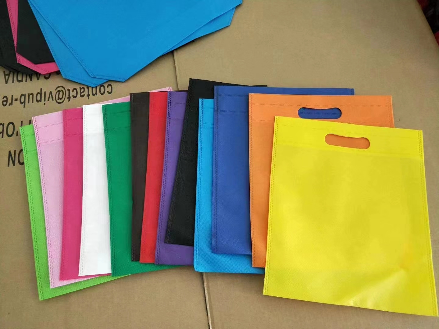 NON WOVEN TOTE BAG